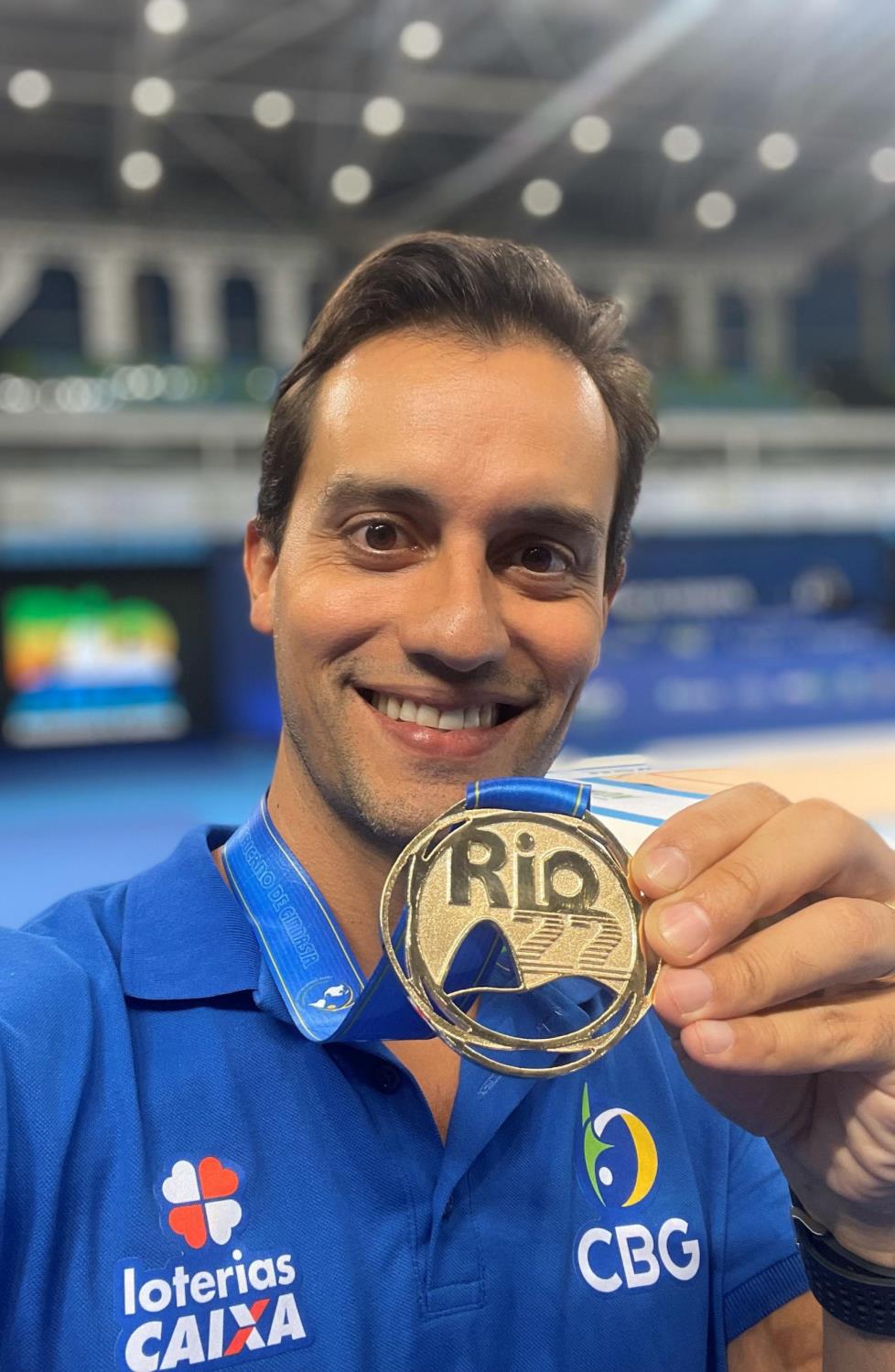 João Gomes com medalha de ouro